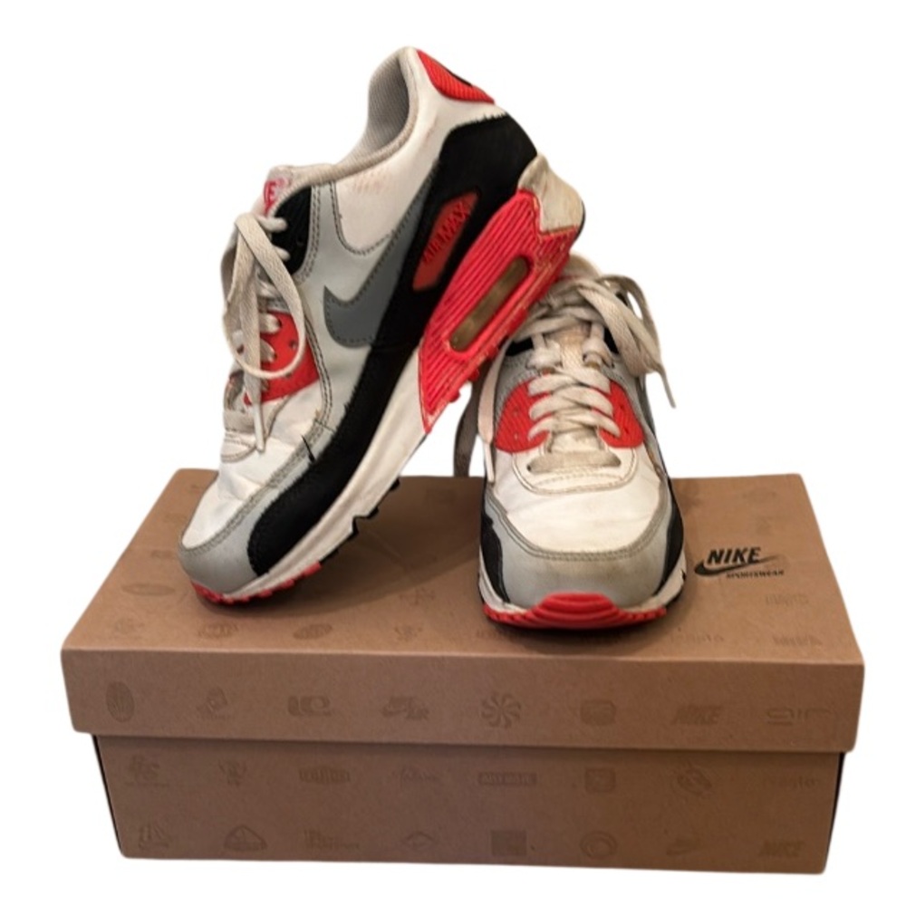 Nike Air Max 90 (GS) Sneakers - White, Black, Red Accents